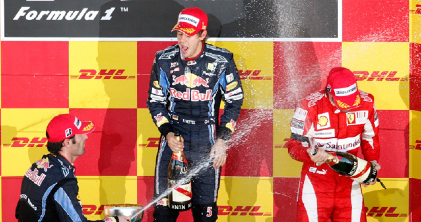 Vettel, Webber y Alonso en el podio de Suzuka.