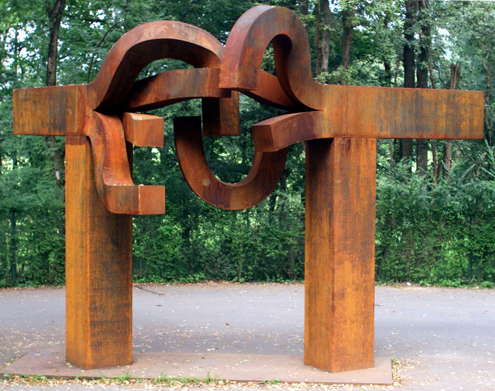 "Berlín", estatua de Eduardo Chillida
