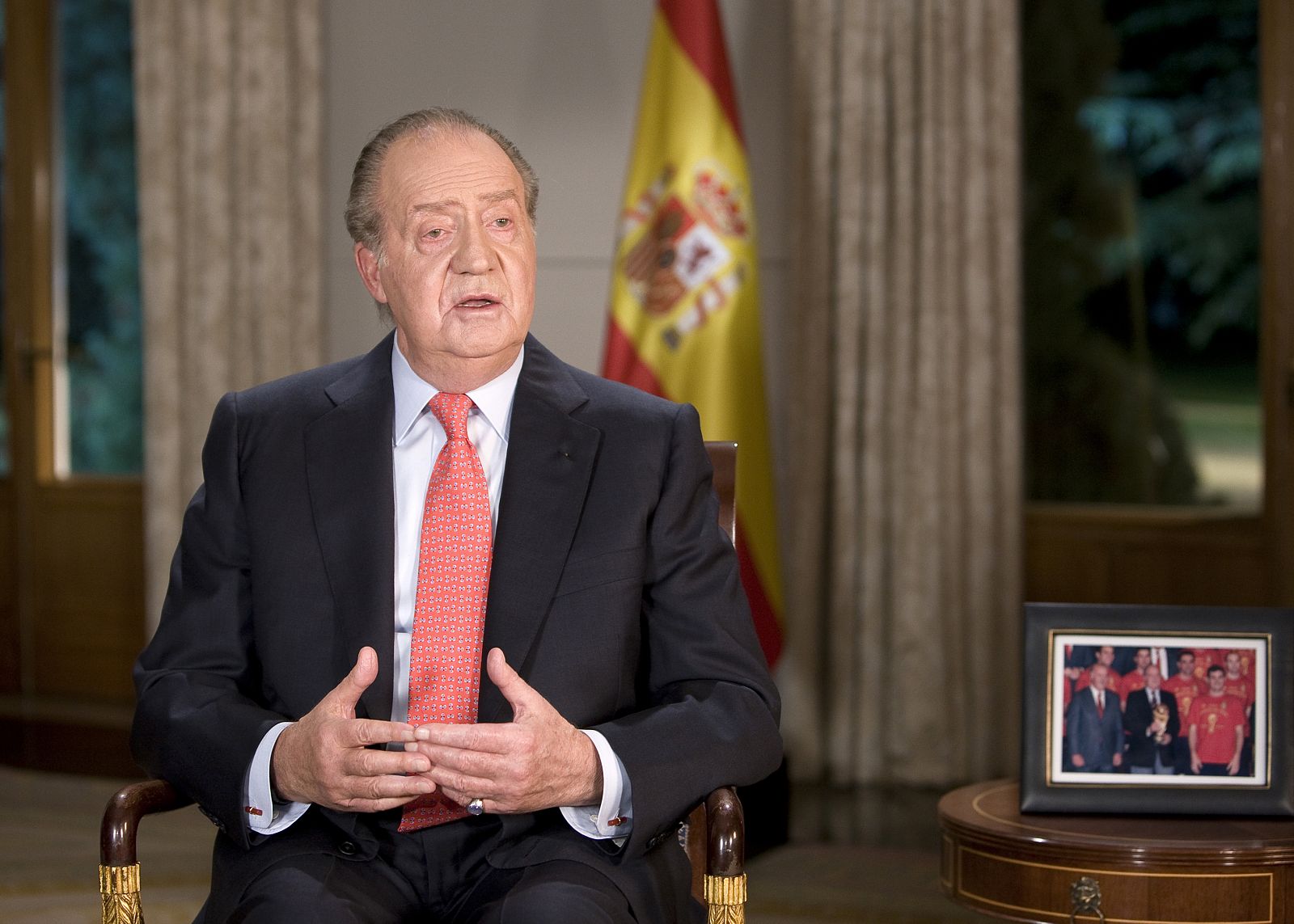 Para este discurso al Rey se ha rodeado de uno de los protagonistas del año: la victoria española