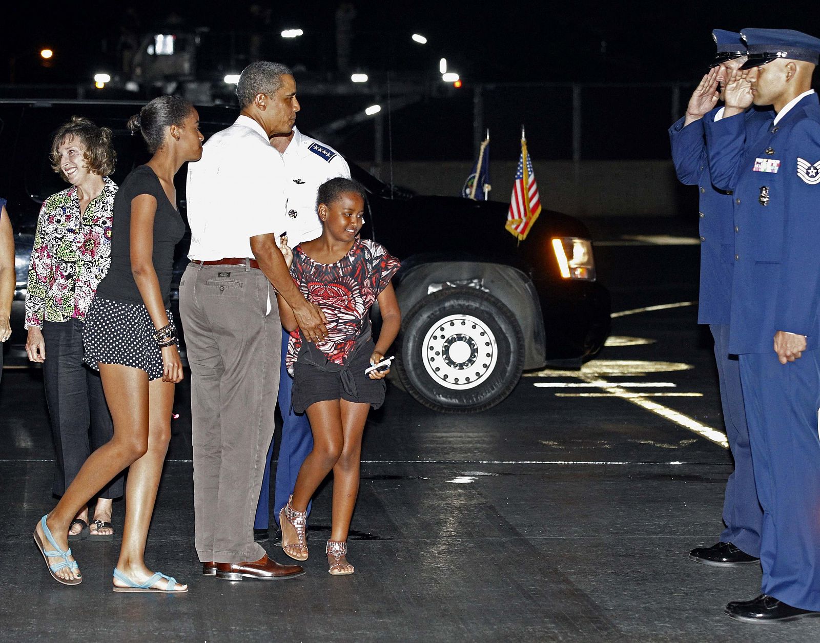 Obama y su familia se despiden de Honolulu