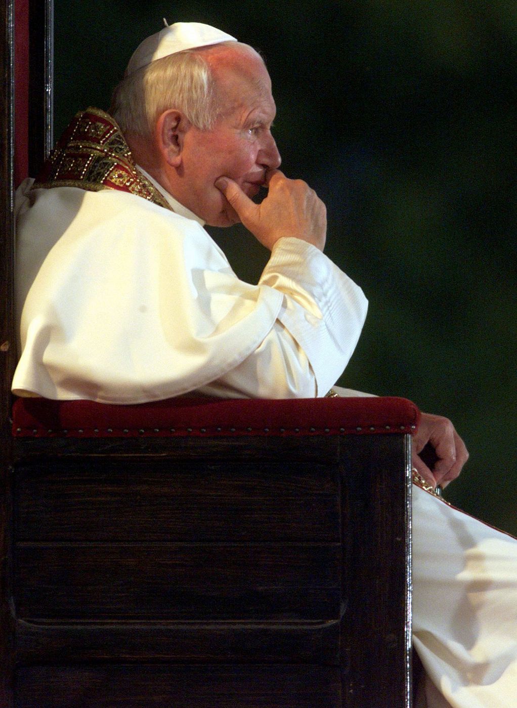 Foto del Papa Juan Pablo II en una ceremonia