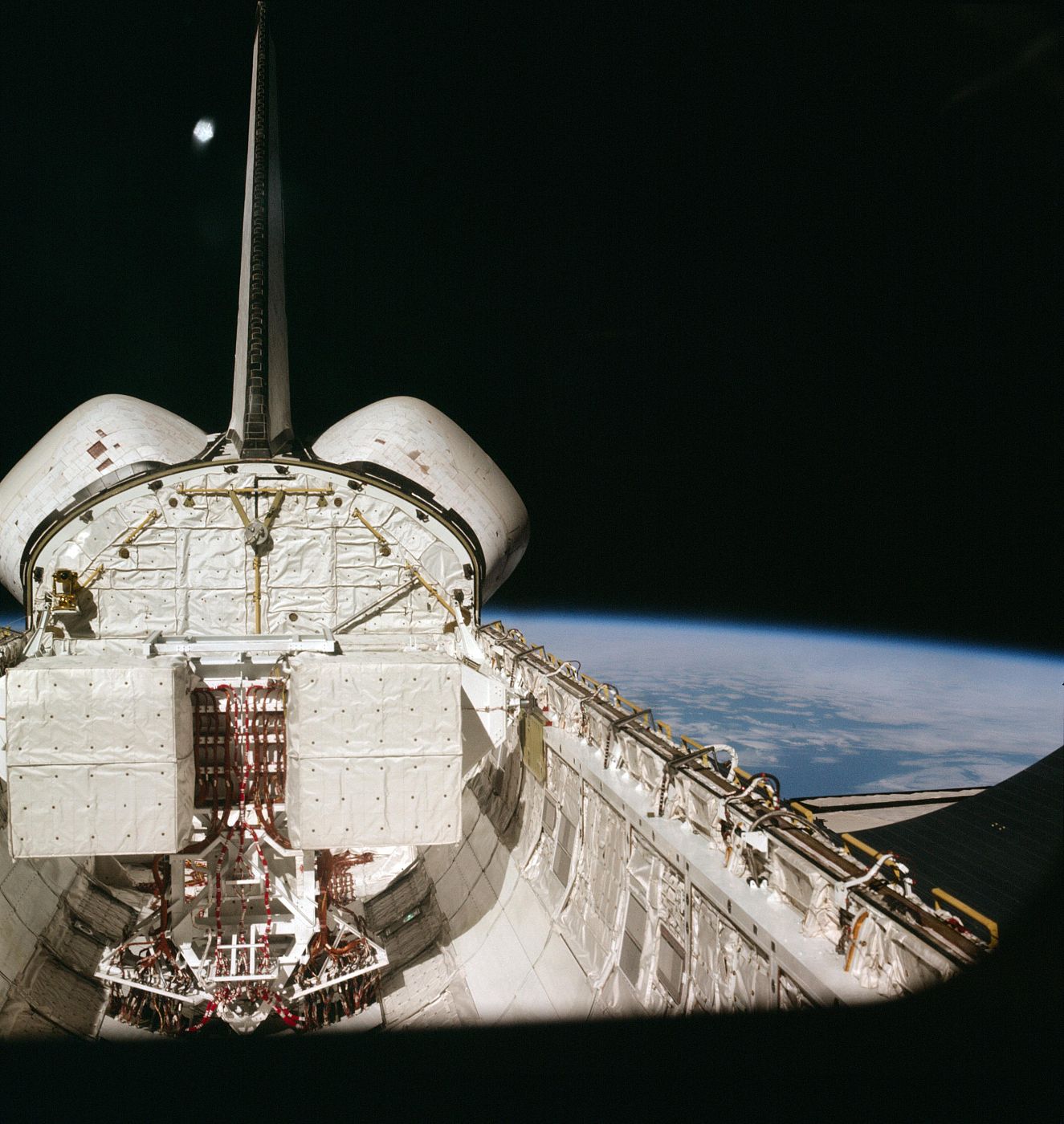 Imagen de la Estación Espacial Internacional de este domingo 20/02/2011