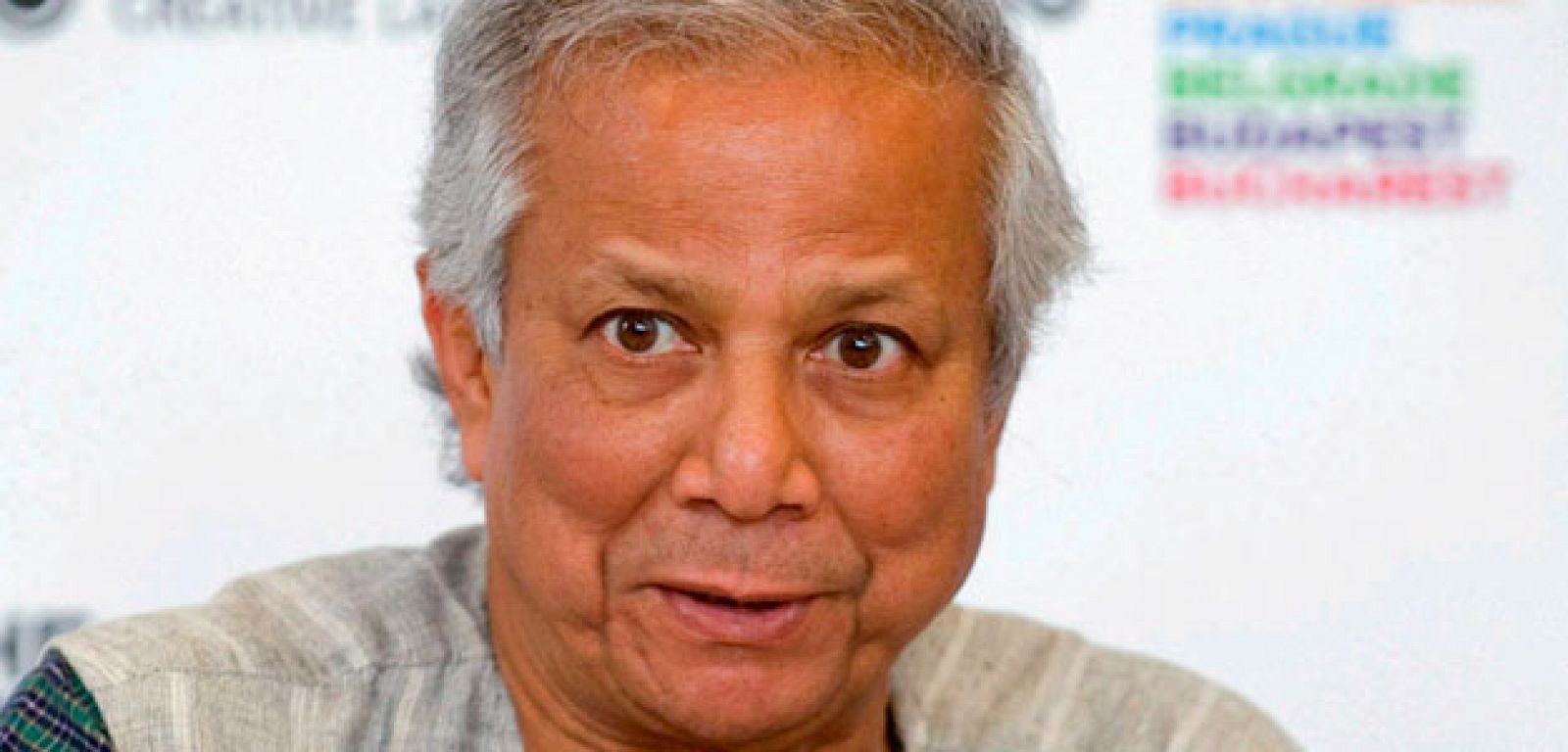El Premio Nobel Mohamed Yunus, padre de los microcréditos, en una conferencia ofrecida en Budapest (Hungría) en 2010