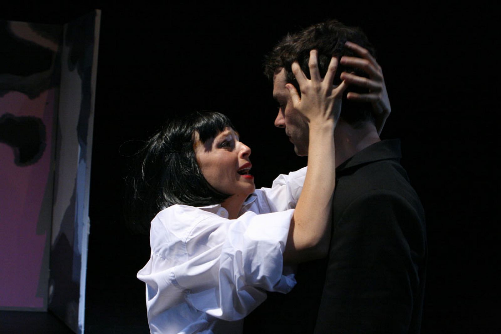 Alberto Maneiro y Eva Higueras son los protagonistas de 'El amante'
