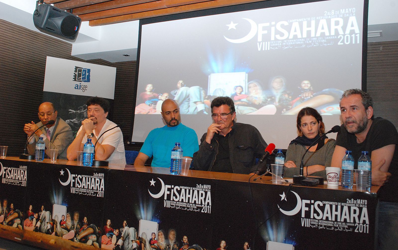 Ali Mojtar, Carlos Bardem, El Chojín, José Taboada, Nora Navas y Guillermo Toledo durante el acto de presentación del FISahara