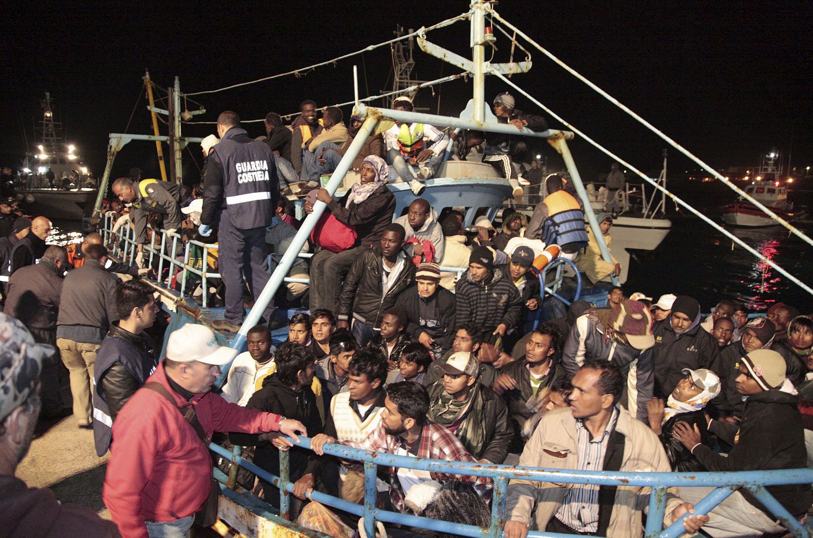 Miles de inmigrantes han llegado a la isla italiana de Lampedusa desde que comenzaron las revueltas árabes en el norte de África.