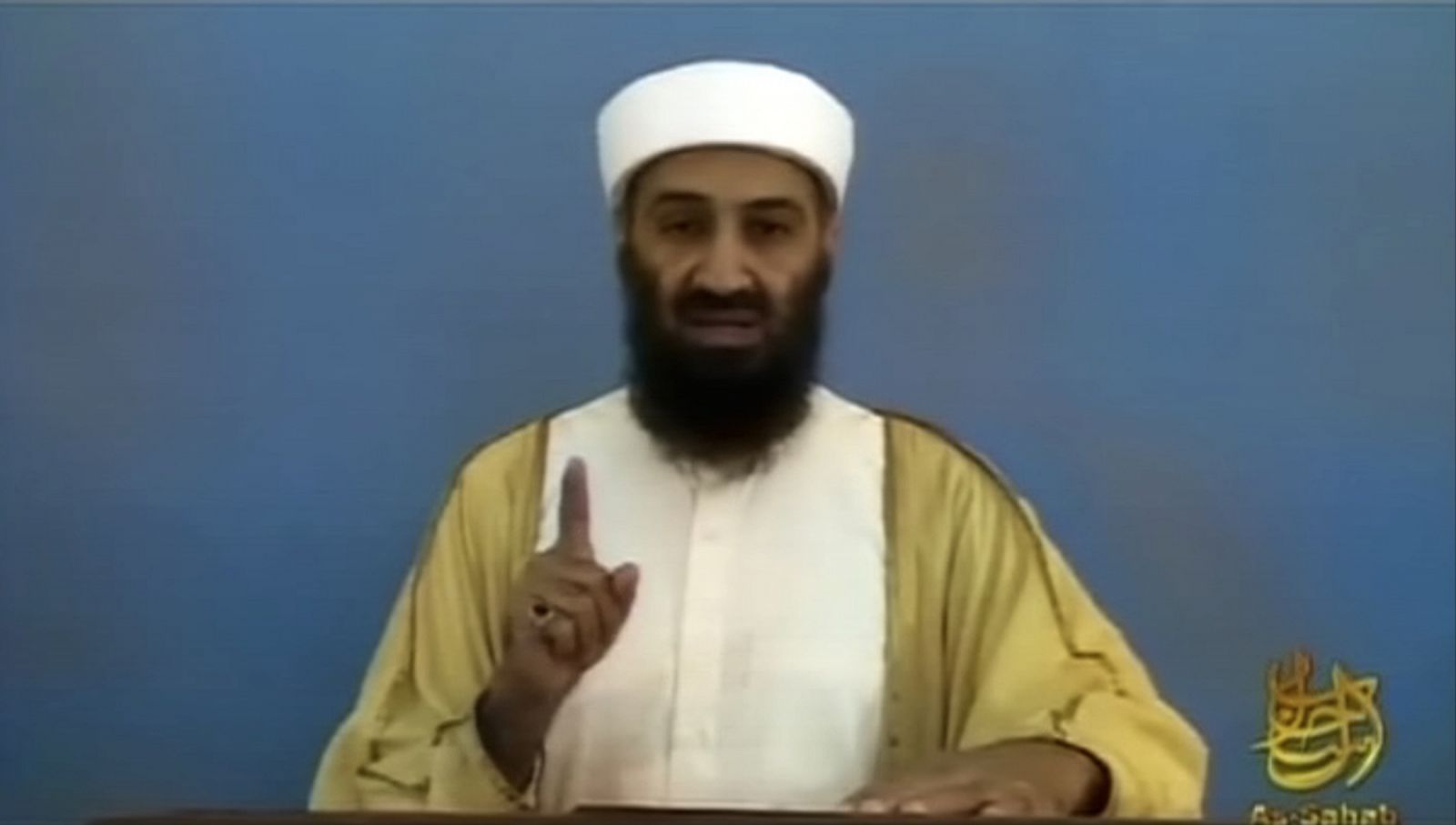 Imagen de uno de los vídeos de Bin Laden difundidos por el Pentágono.