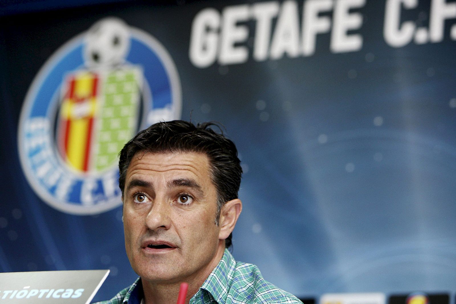 Imagen de archivo de Michel como técnico del Getafe, club con el que no renovará tras finalizar contrato en esta campaña 2010-2011.