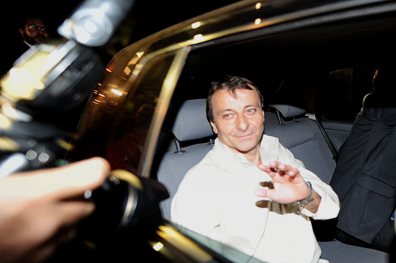 Cesare Battisti  sale de prisión después elTribunal Supremo de Brasil negara a Italia su extradición.