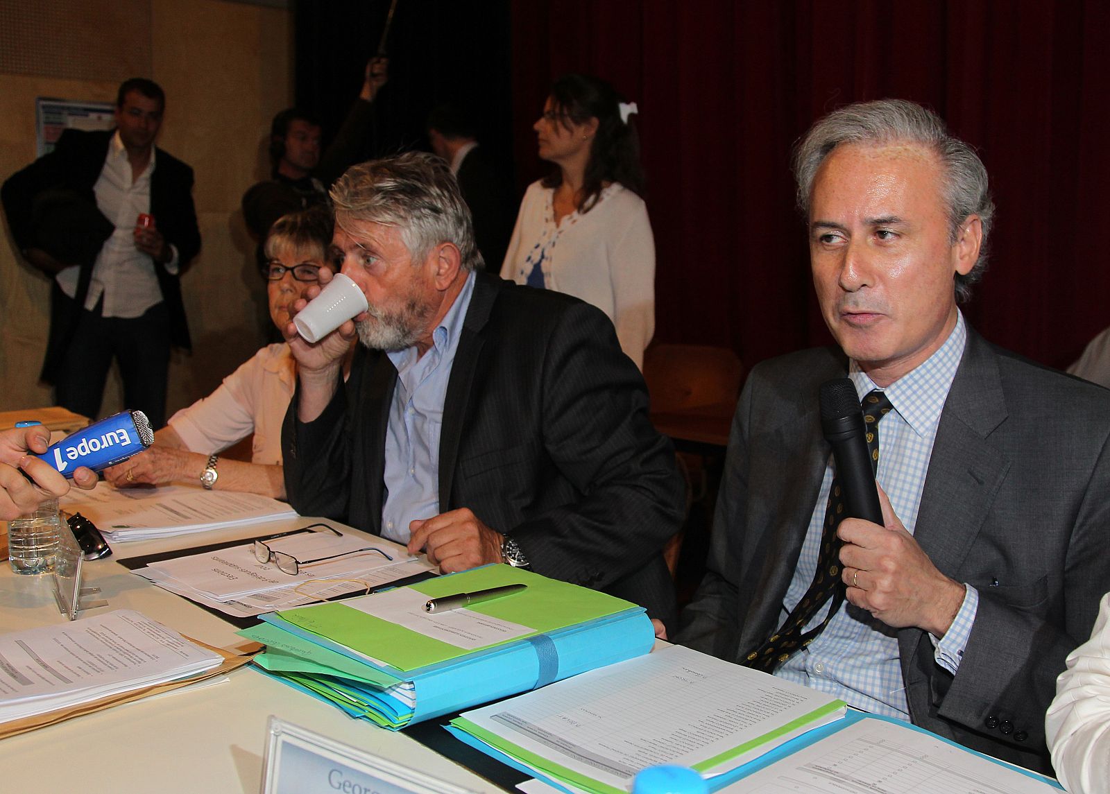 El alcalde de la localidad francesa de Draveil y exsecretario de Estado, George Tron, en un consejo municipal celebrado el pasado viernes.