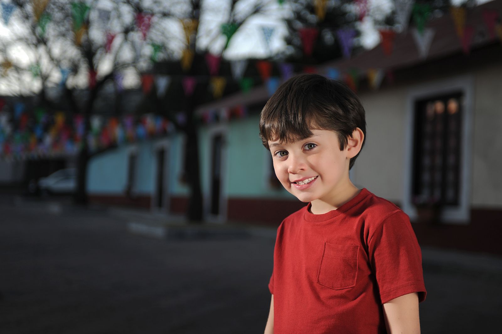 El pequeño Jorge Eduardo es el actor que interpreta a Palito, el hijo de Verónica, la protagonista, en 'Amar de nuevo'.