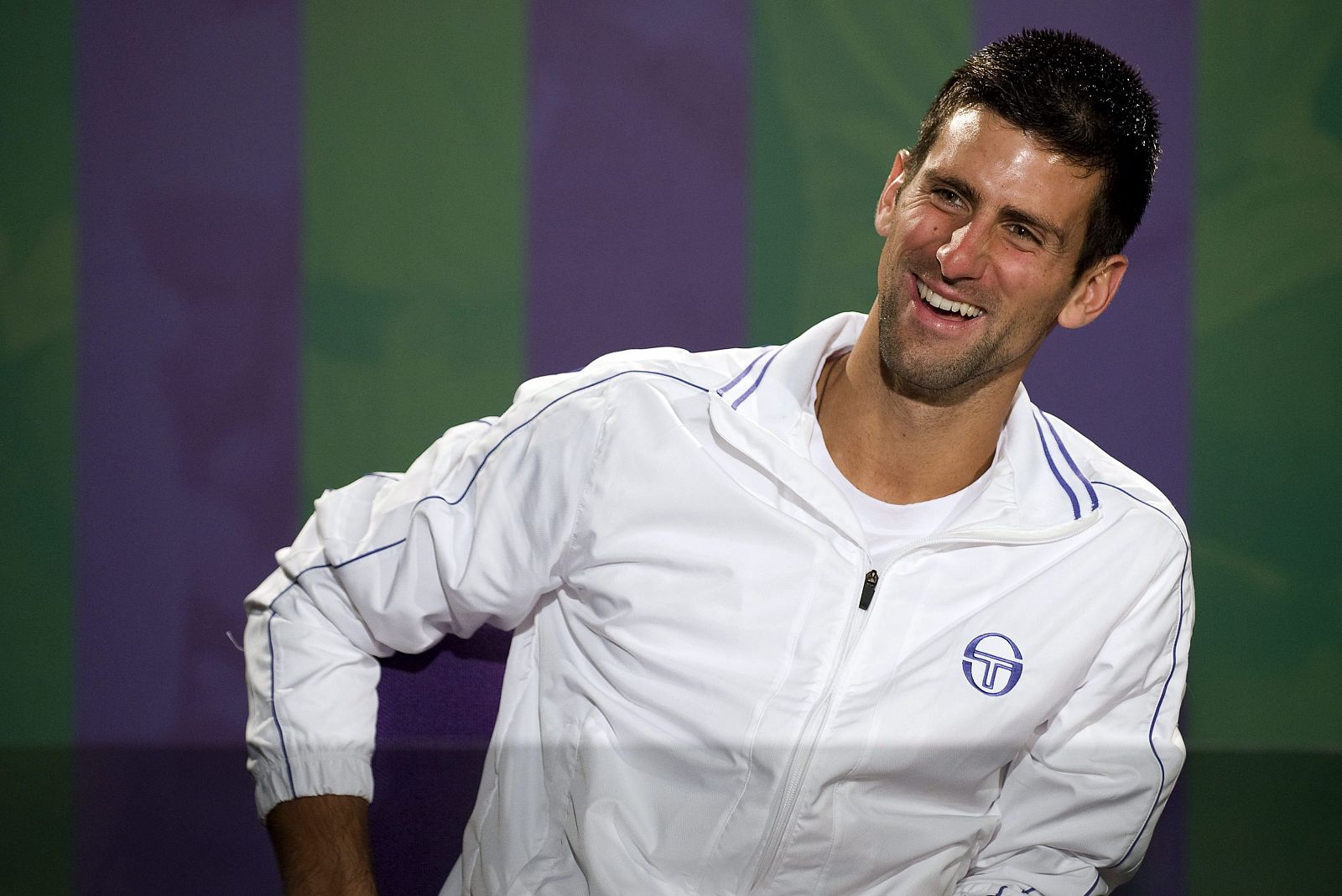 Novak Djokovic, sonriente en la rueda de prensa posterior a la final