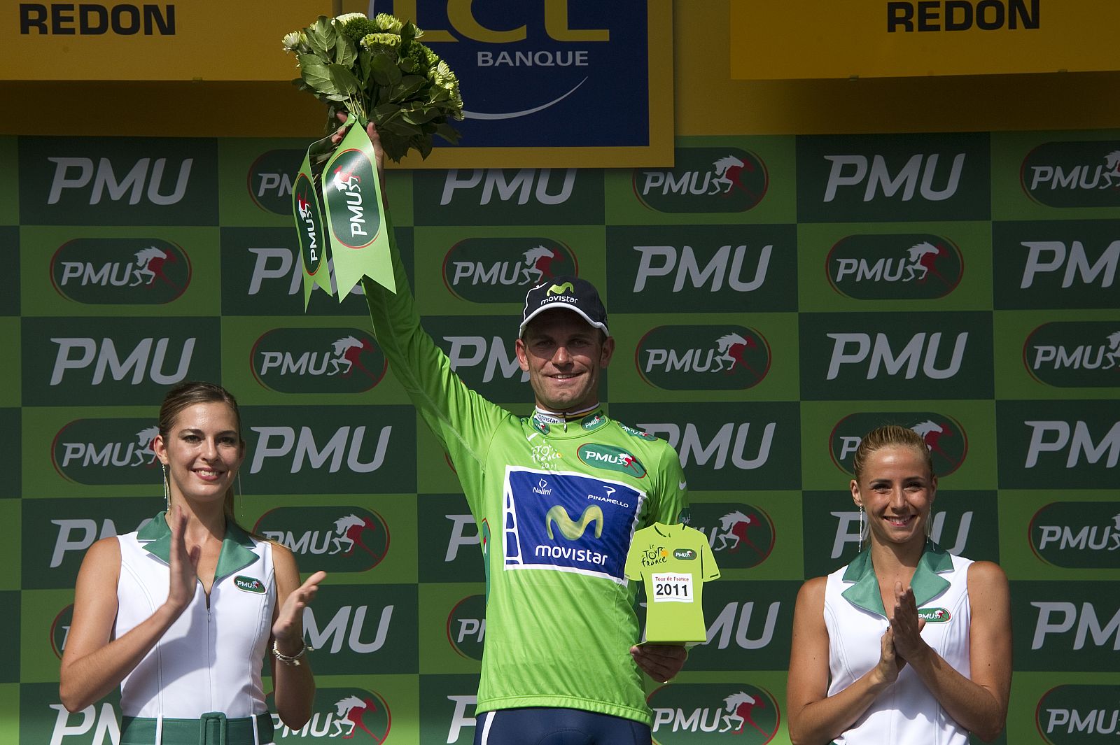 José Joaquín Rojas se enfunda el maillot verde.