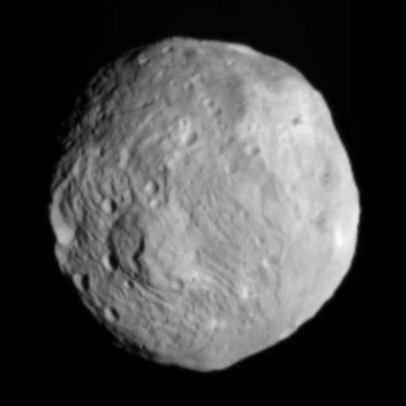 El asteroide Vesta fotografiado por la sonda Dawn