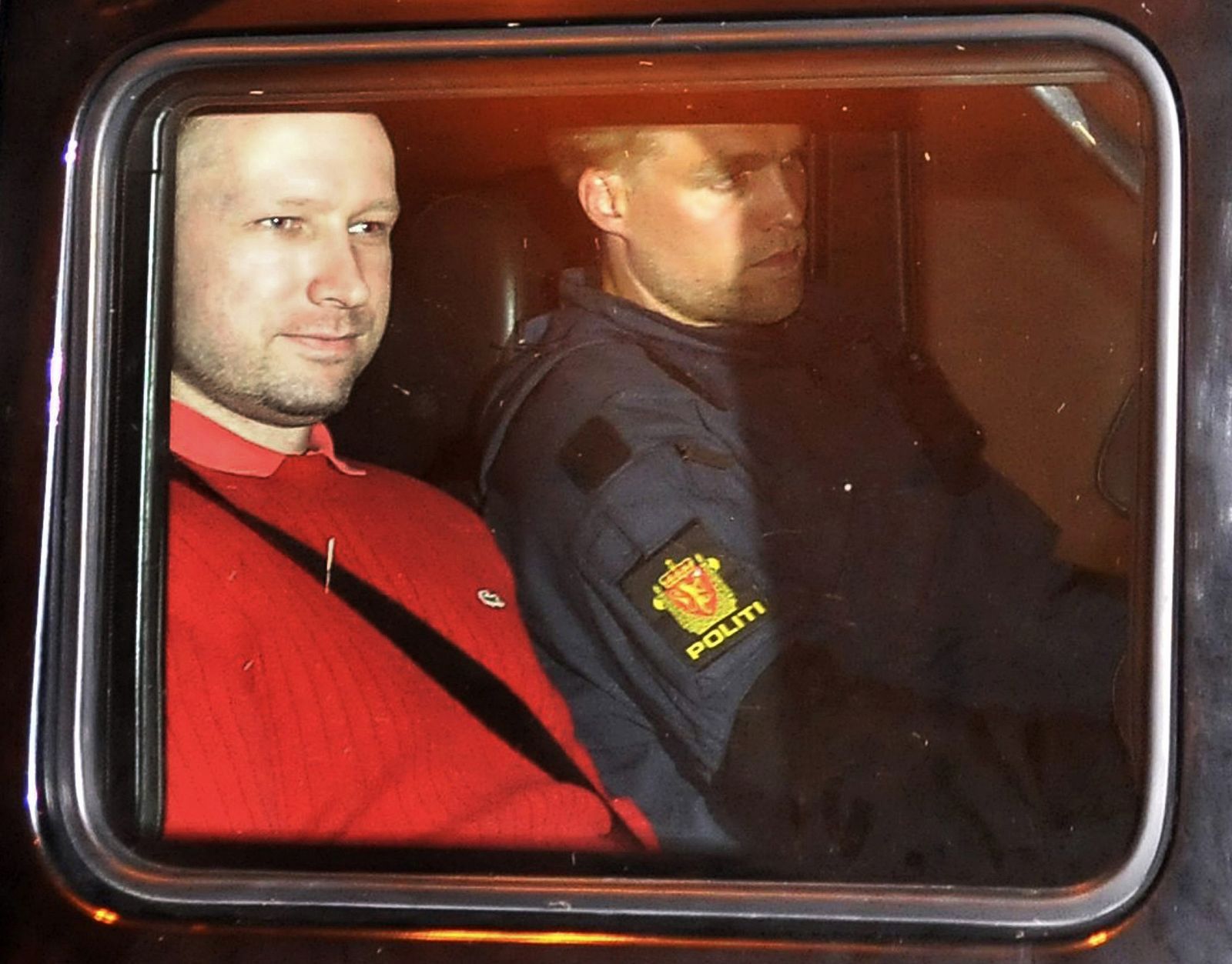 Anders Behring Breivik, tras prestar declaración en un tribunal de Oslo.