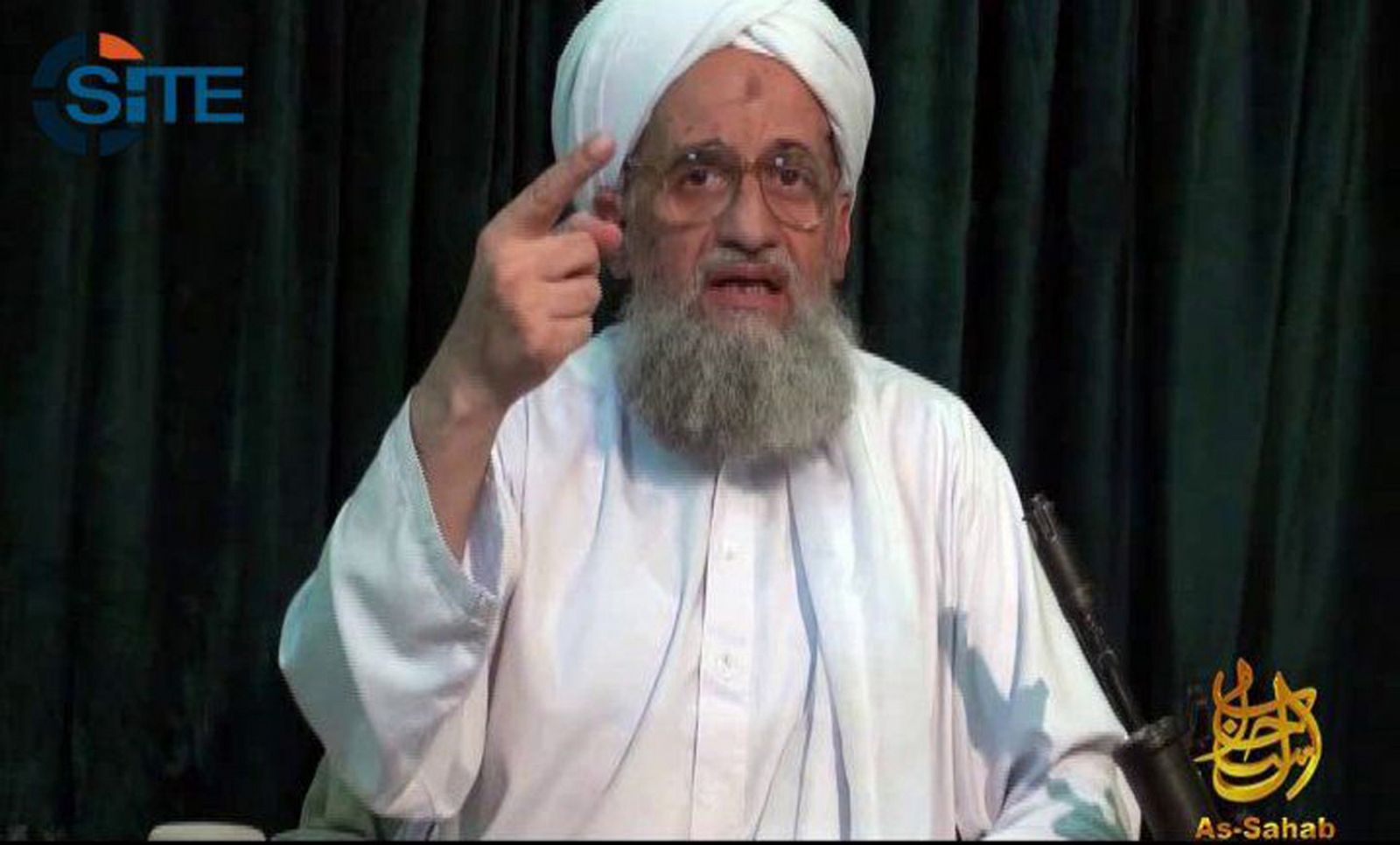 Imagen de Ayman al Zawahiri en el vídeo en el que alaba a los manifestantes sirios