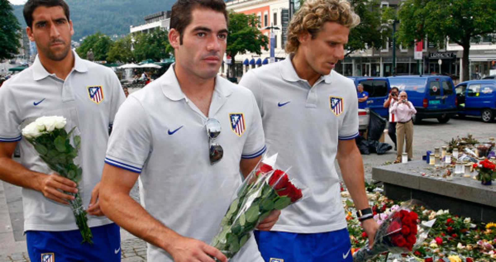Raúl García, Antonio López y Diego Forlán