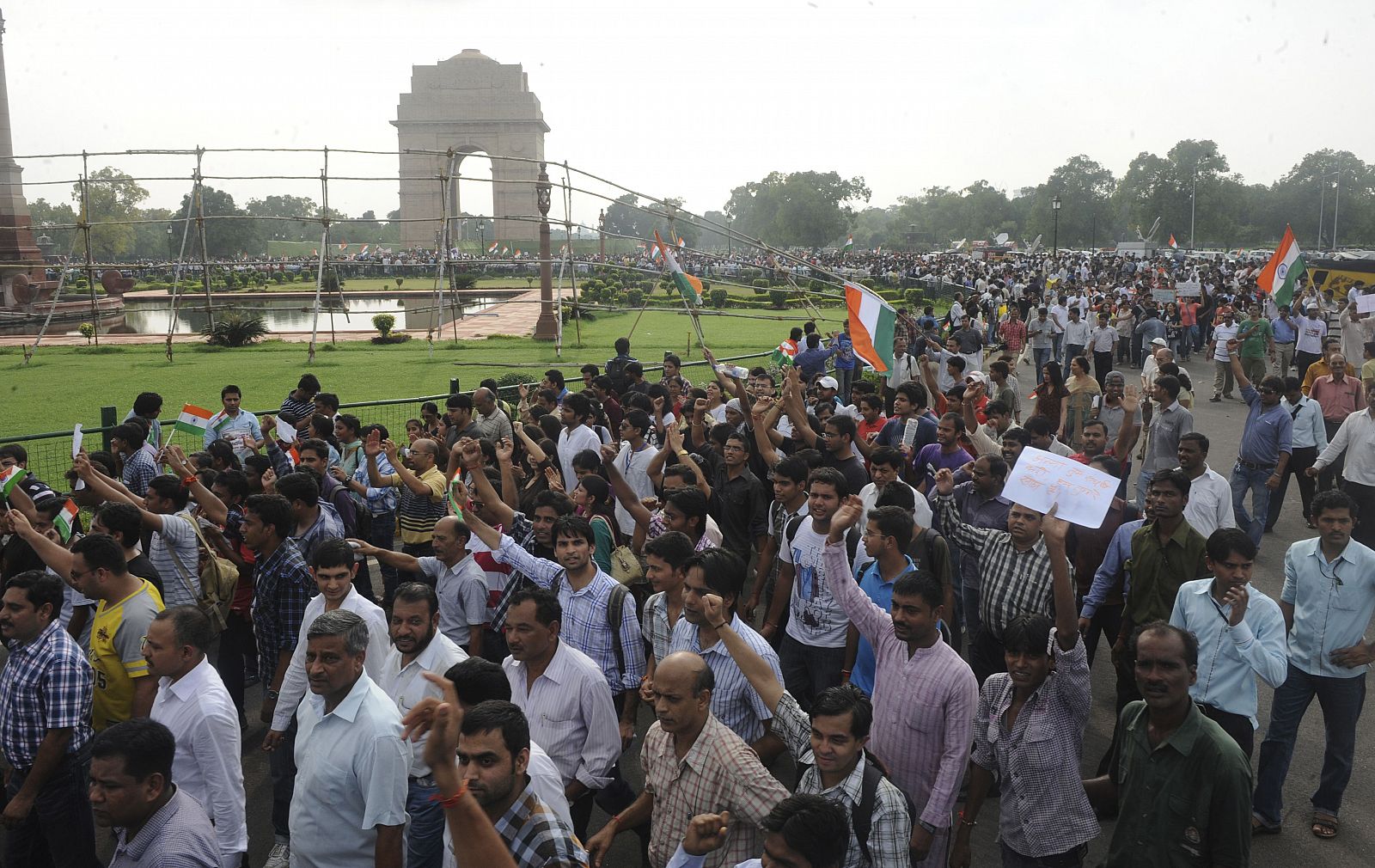 Protesta de partidarios de Hazare en Nueva Delhi, capital de India