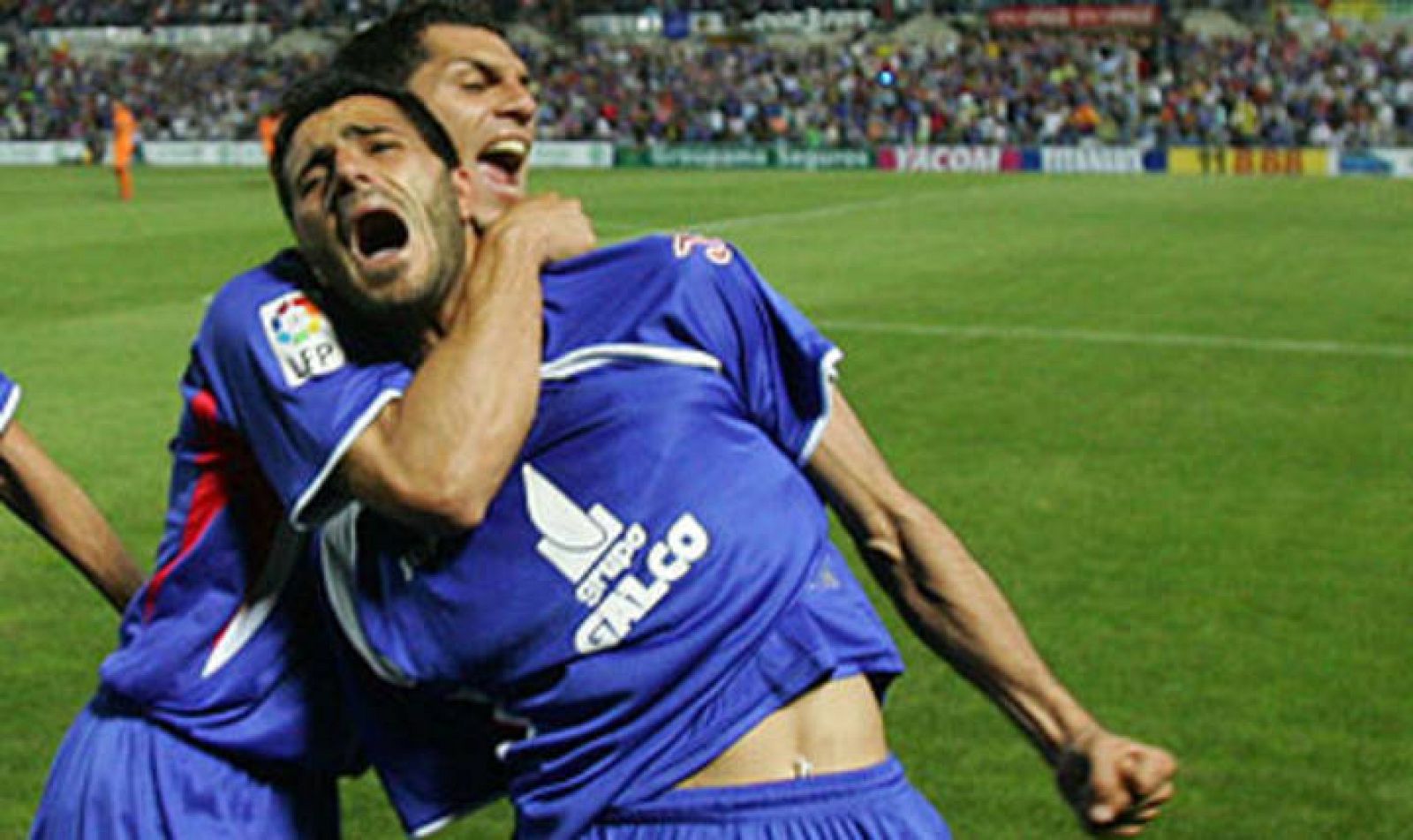 Güiza celebra un gol con la camiseta del Getafe, su nuevo club