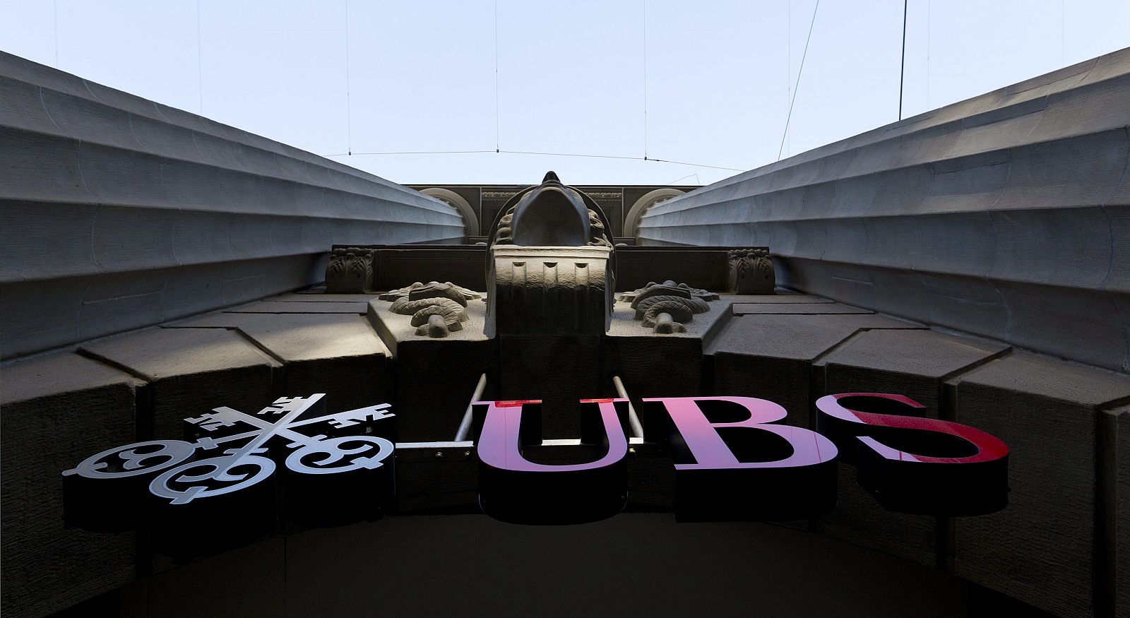 Fotografía de archivo de la sede del banco suizo UBS en el Bahnhofstrasse en Zúrich