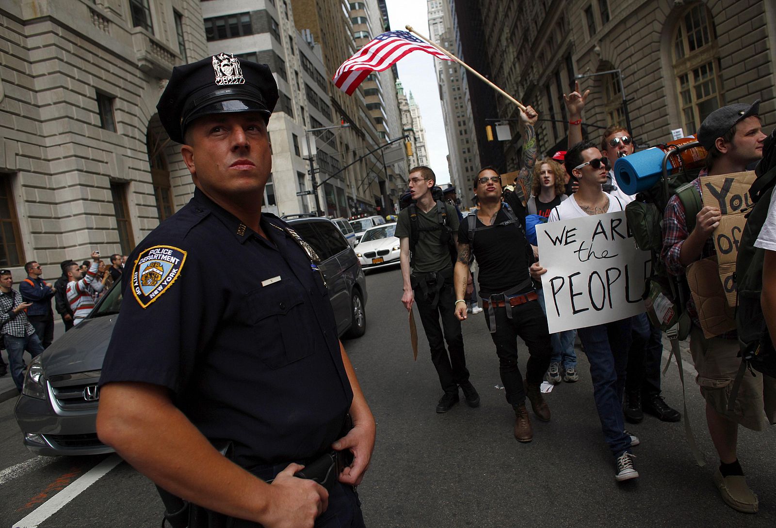 Indignados en EE.UU. se manifiestan por las calles cercanas a Wall Street