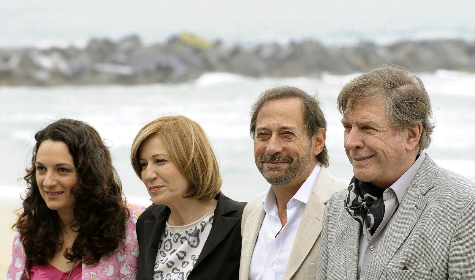 La directora de 'Los Marziano' Ana Kayz, junto a los actores Mercedes Moran, Guillermo Francella y Arturo Puig