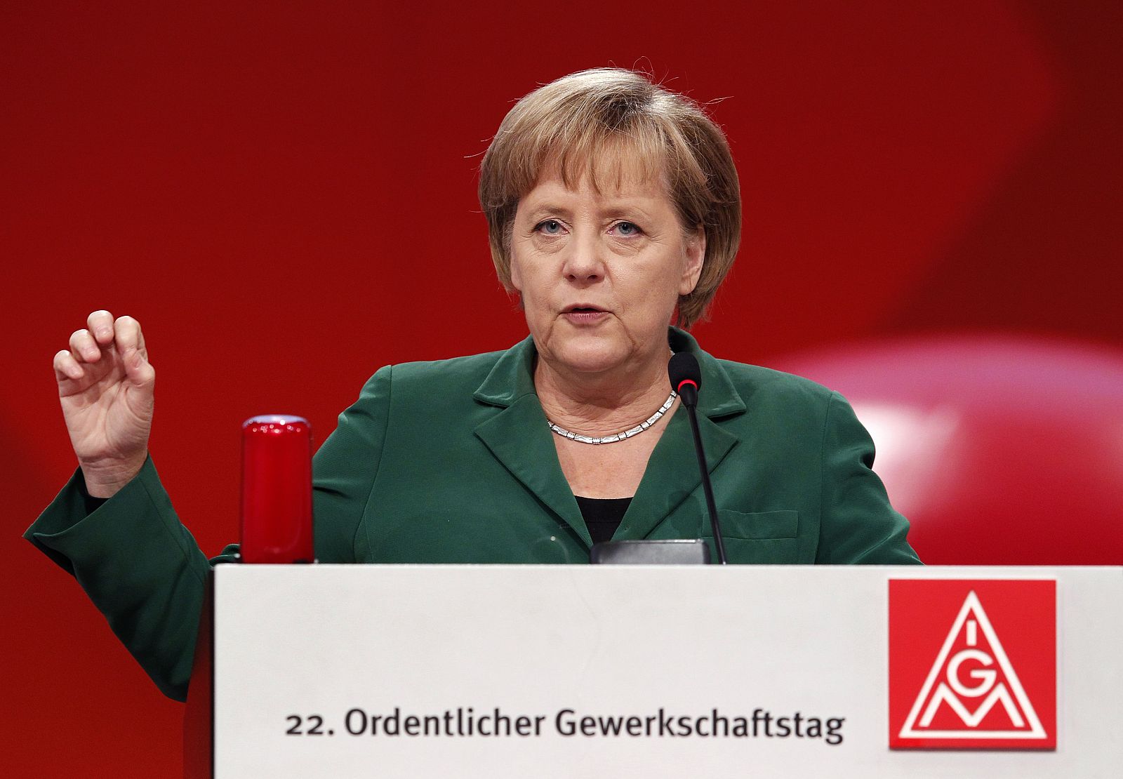 Merkel, durante su discurso ante el sindicato metalúrgico de Karlsruhe.