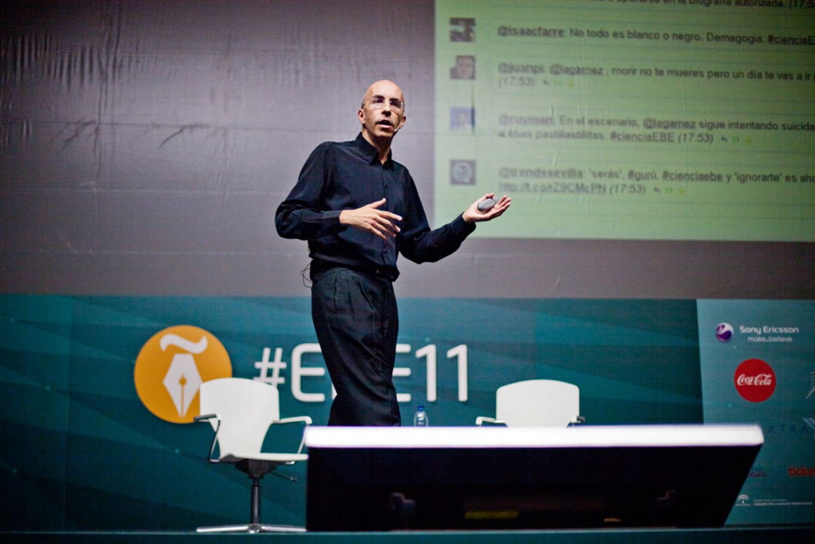 Luis Alfonso Gámez durante la conferencia sobre ciencia que ha presentado en el EBE 2011.