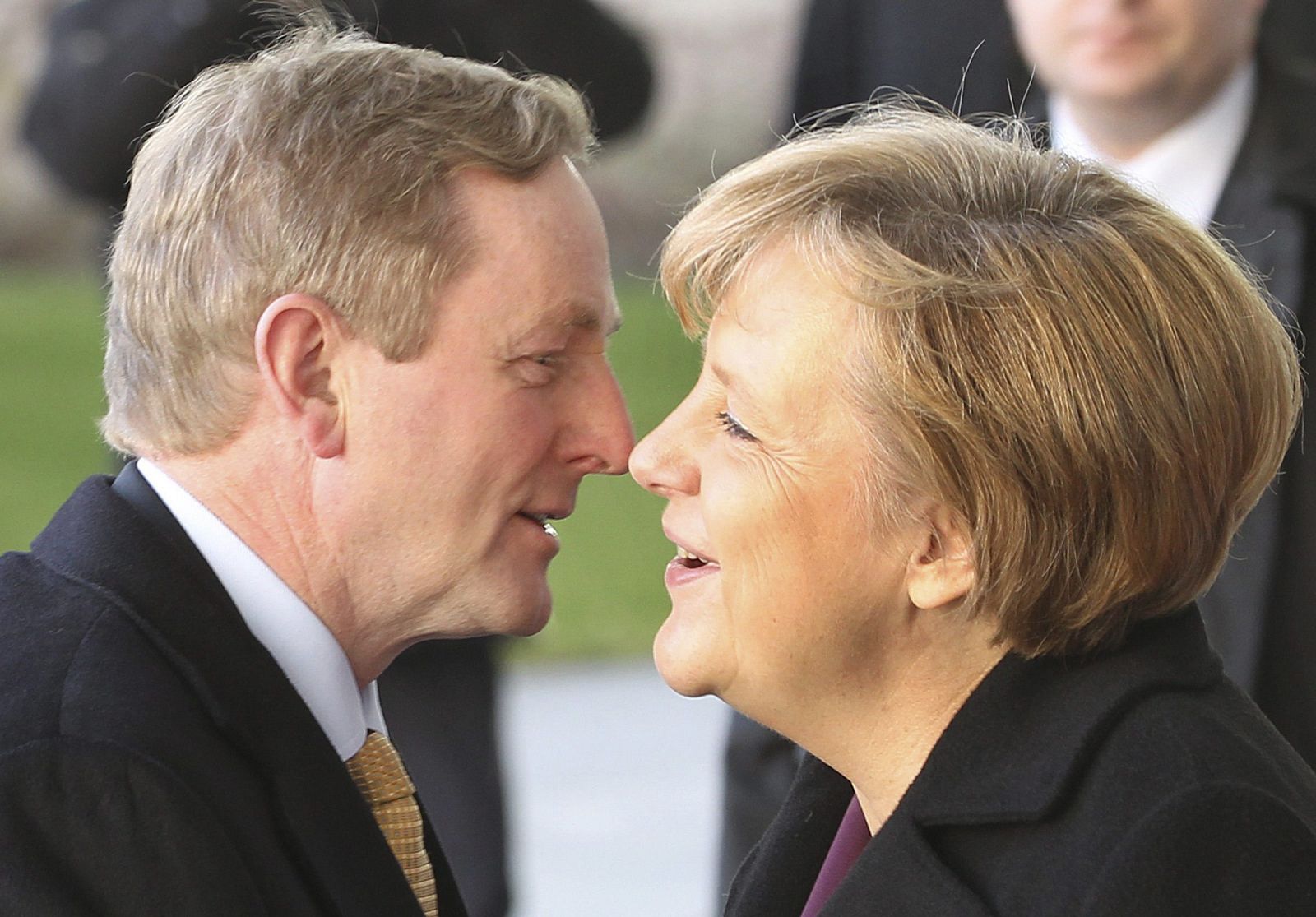 La canciller alemana, Angela Merkel, junto al primer ministro irlandés, Enda Kenny, en Berlín.