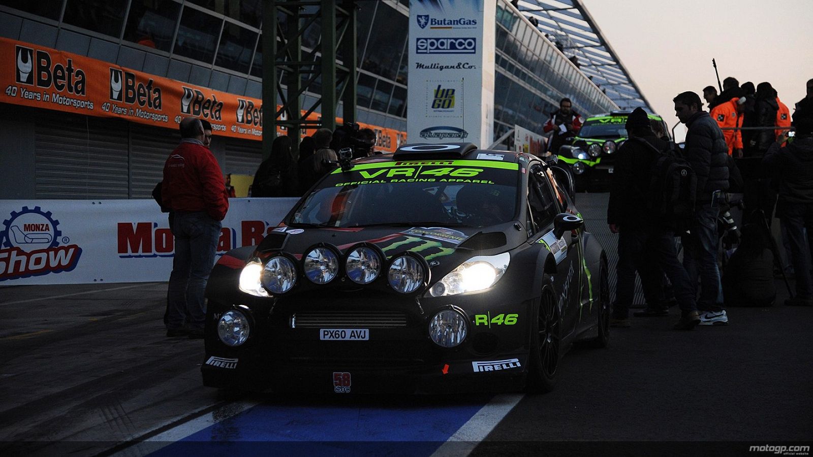 Valentino Rossi en su Ford Fiesta WRC durante una de las pruebas.