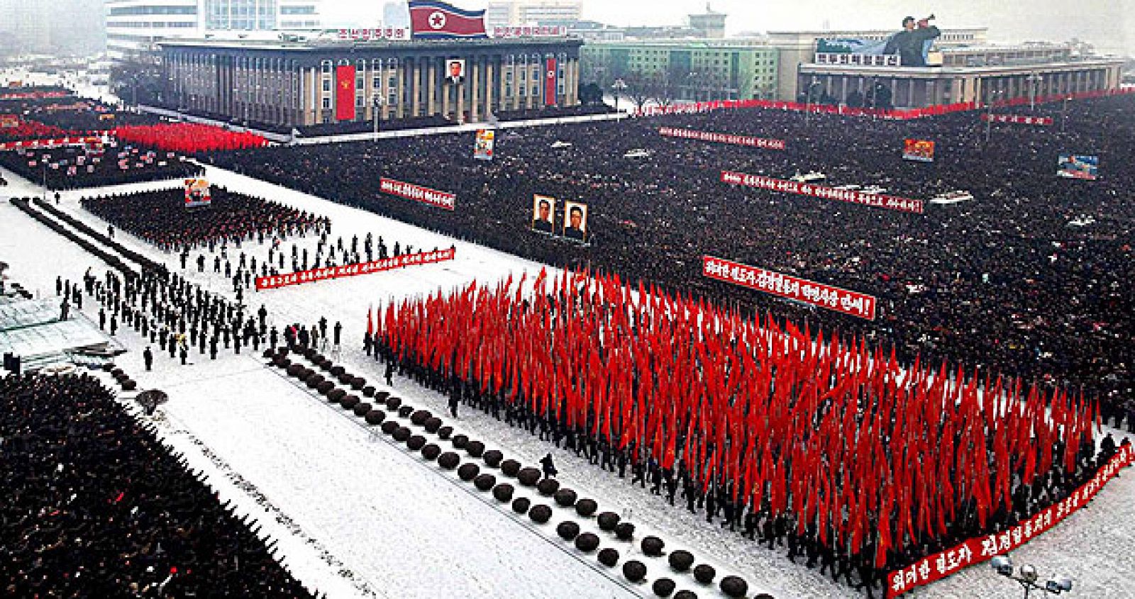 El Ejército norcoreano jura lealtad a su nuevo líder en un acto masivo
