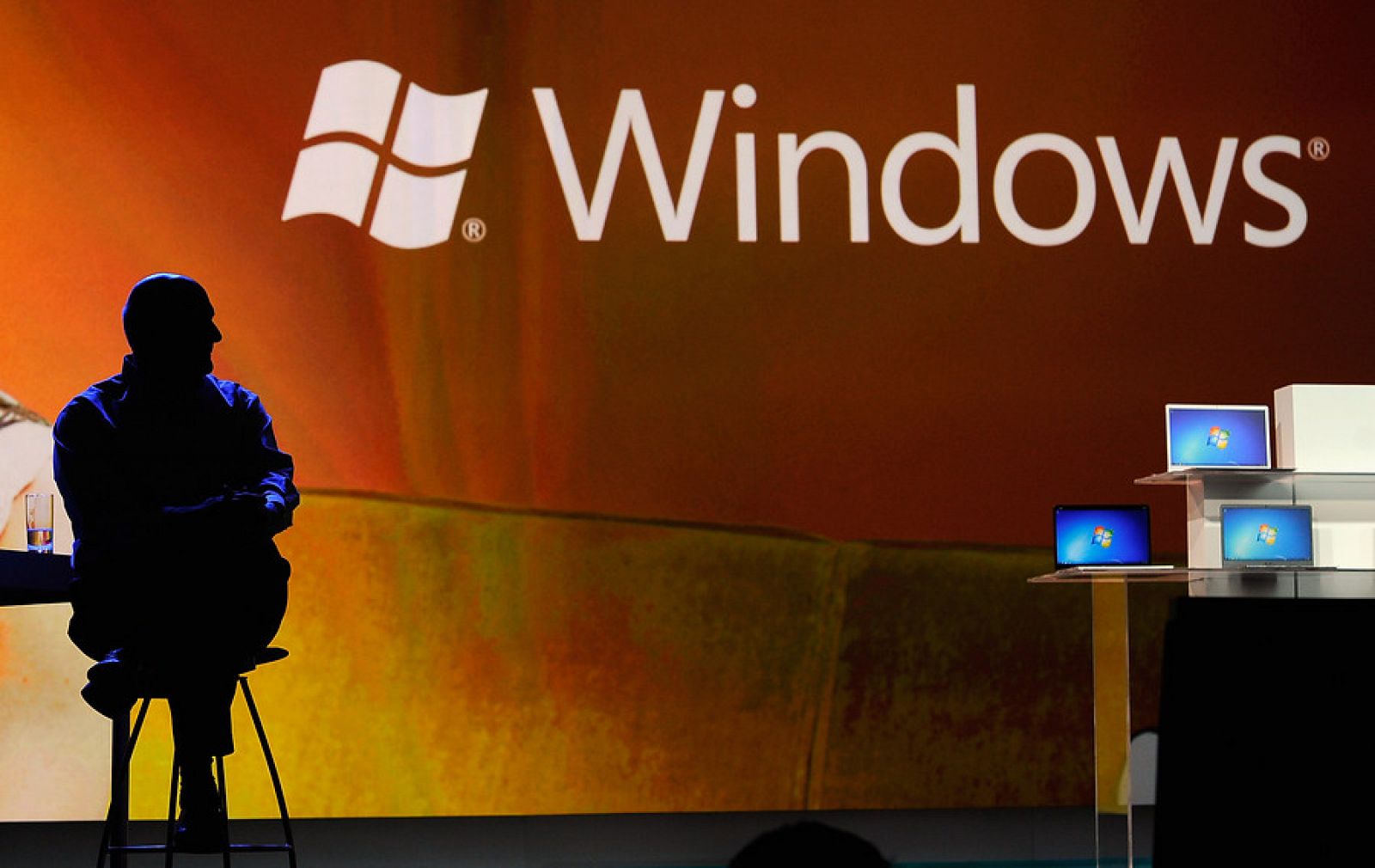 Steve Ballmer, presidente de Microsoft, durante el discurso inaugural de CES y la presentación de las novedades del fabricante