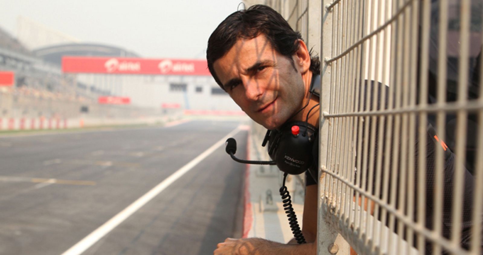 Pedro Martínez de la Rosa se estrenará este campeonato del mundo de F1 como piloto oficial de la escudería española HRT.