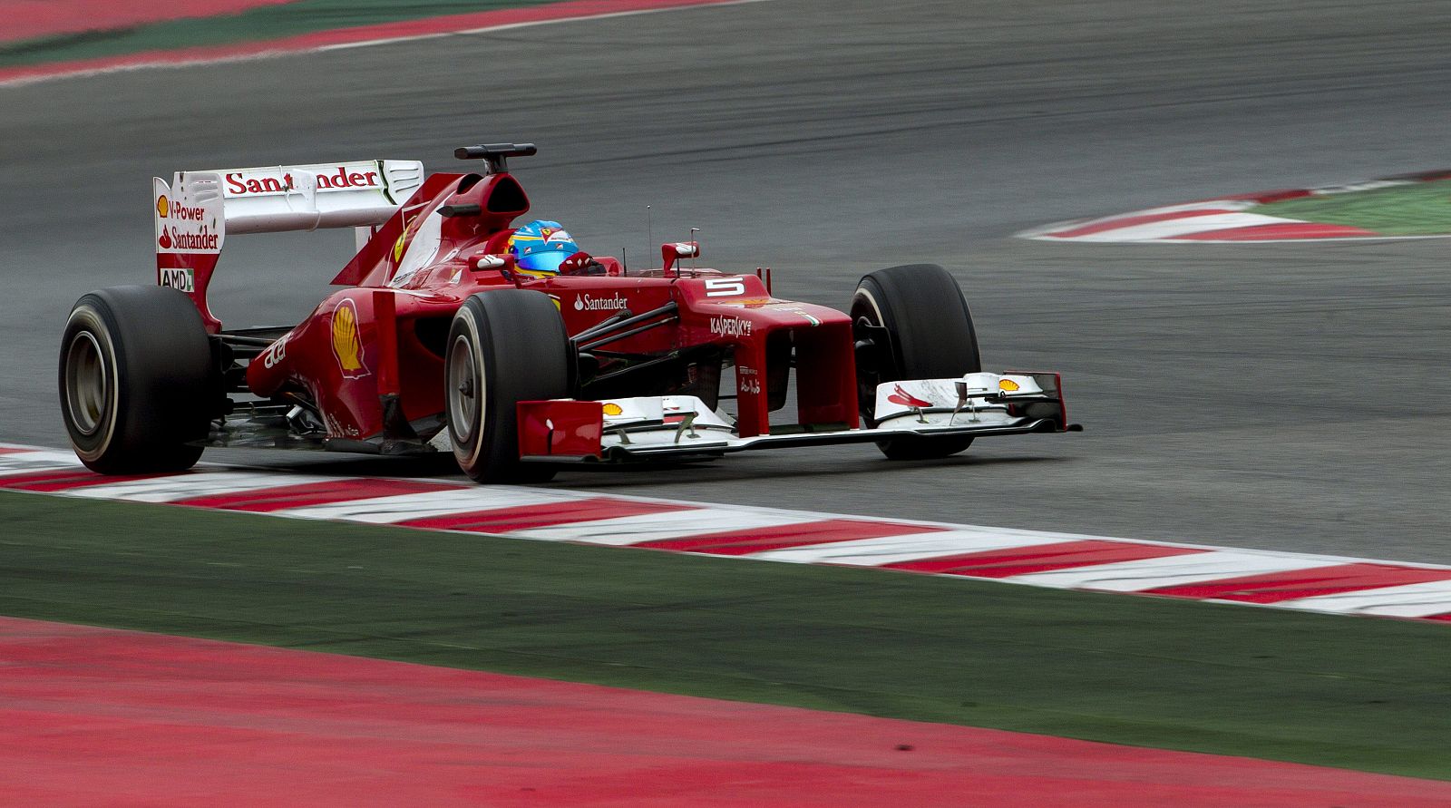 El piloto español Fernando Alonso, de la escudería Ferrari