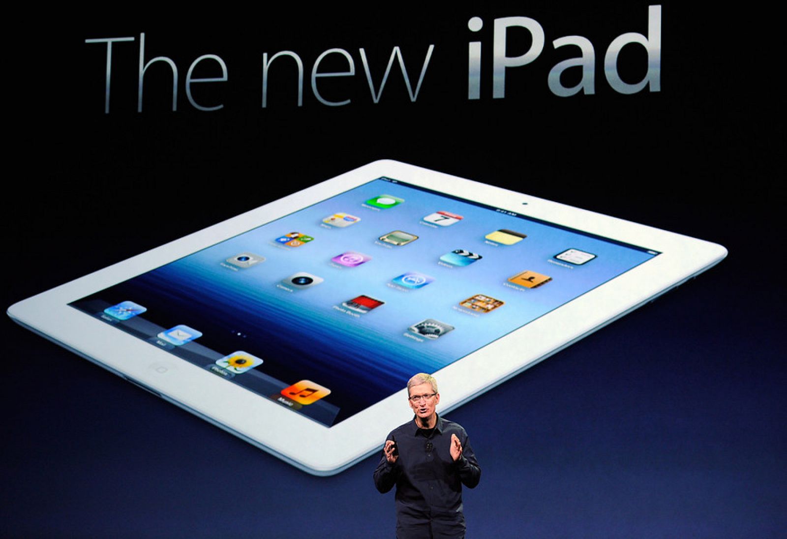 Tim Cook presenta el nuevo iPad que saldrá a la venta el 16 de marzo