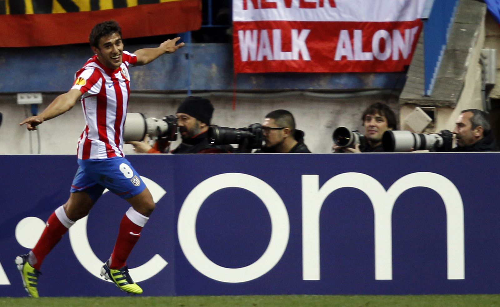 Salvio, autor de dos goles para el Atletico Madrid contra el Besiktas en el partido de ida de octavos de final de la  Europa League