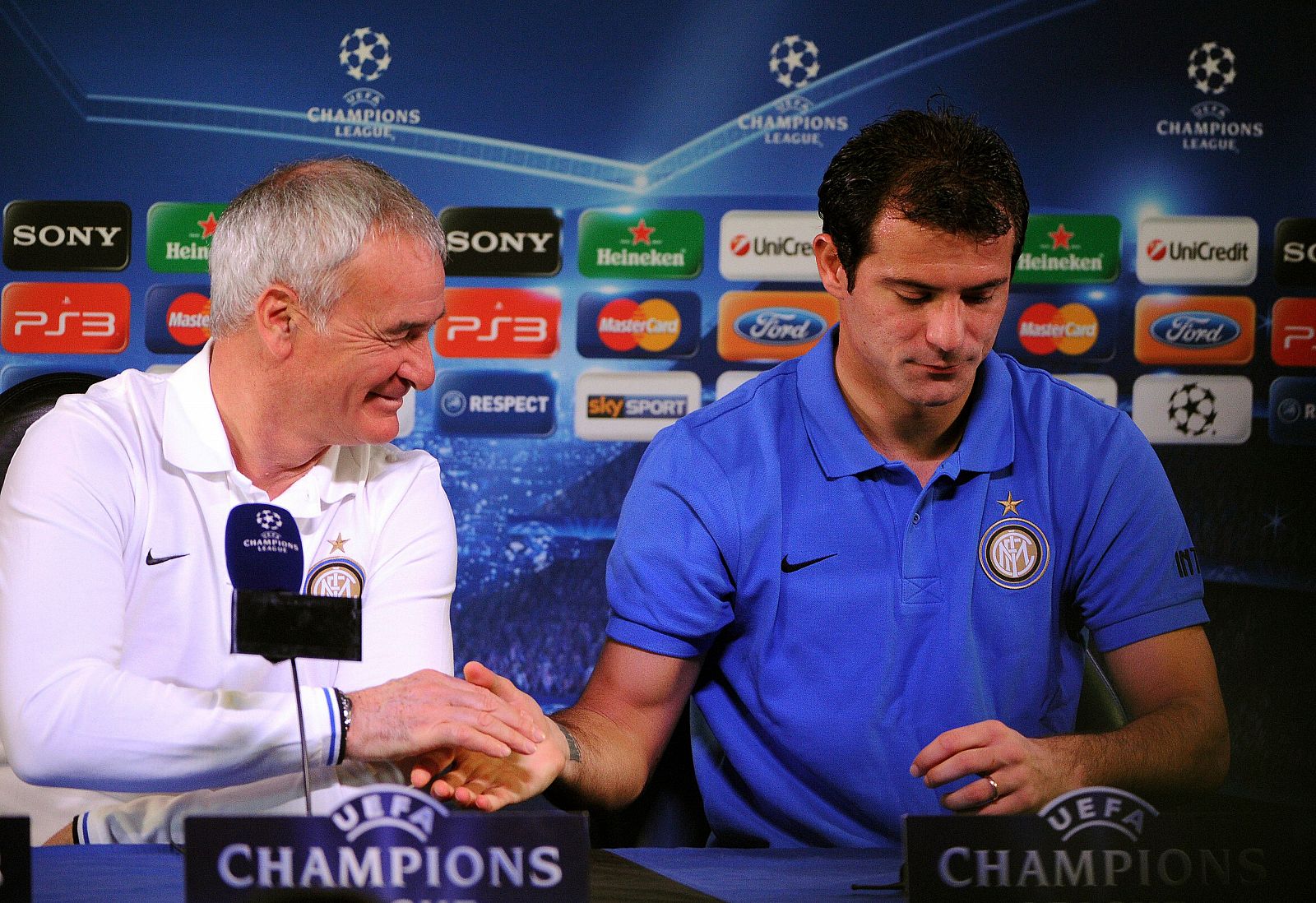 Claudio Ranieri y Dejan Stankovic, en rueda de prensa