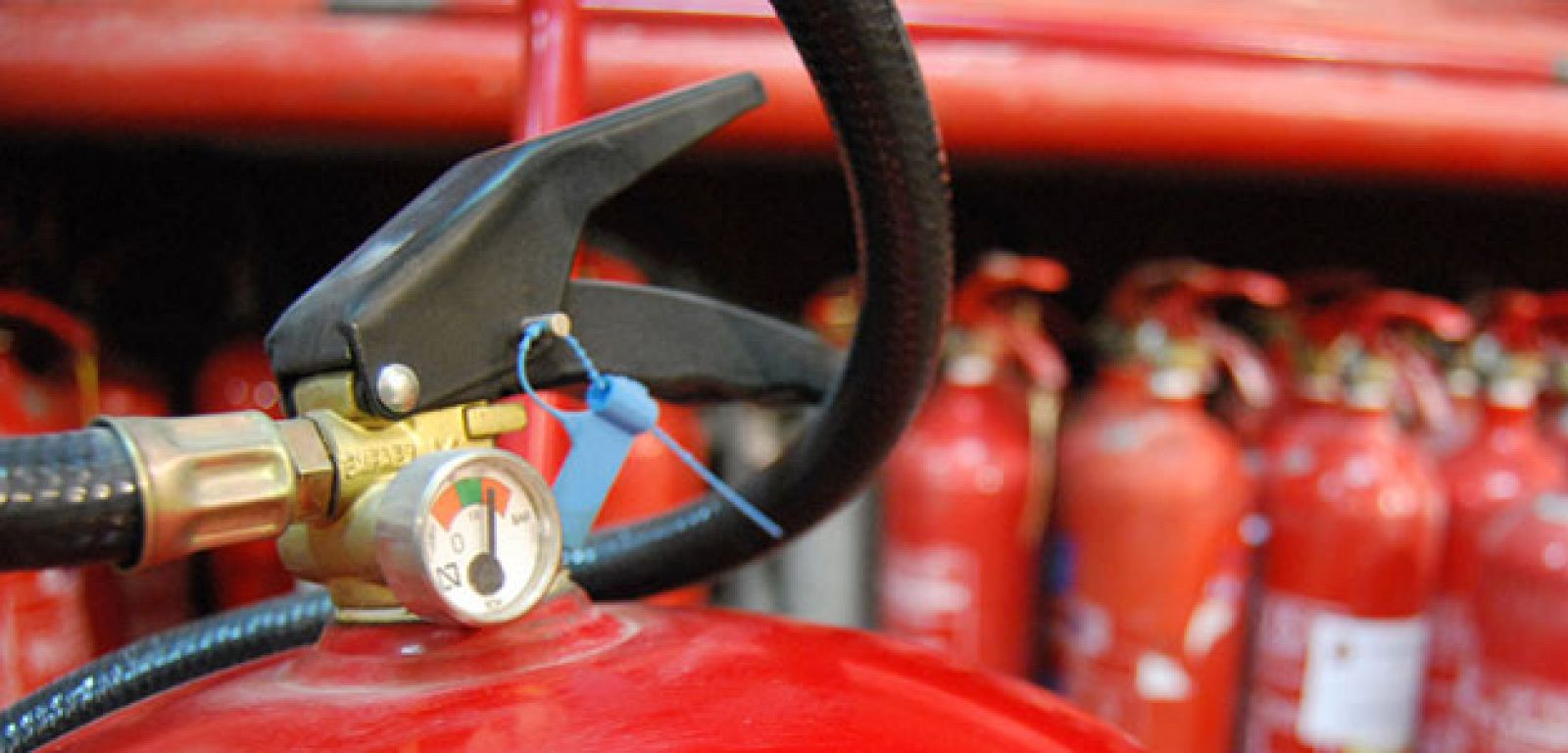 Extintores, una de las herramientas de protección contra incendios