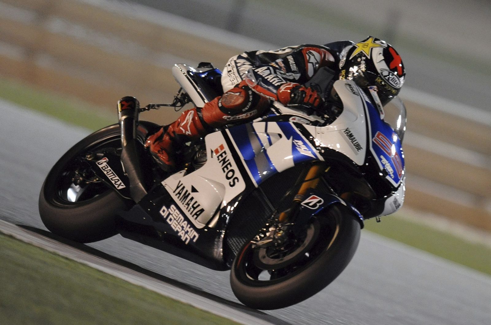 El piloto español Jorge Lorenzo ha ganado la carrera de MotoGP del GP de Catar.