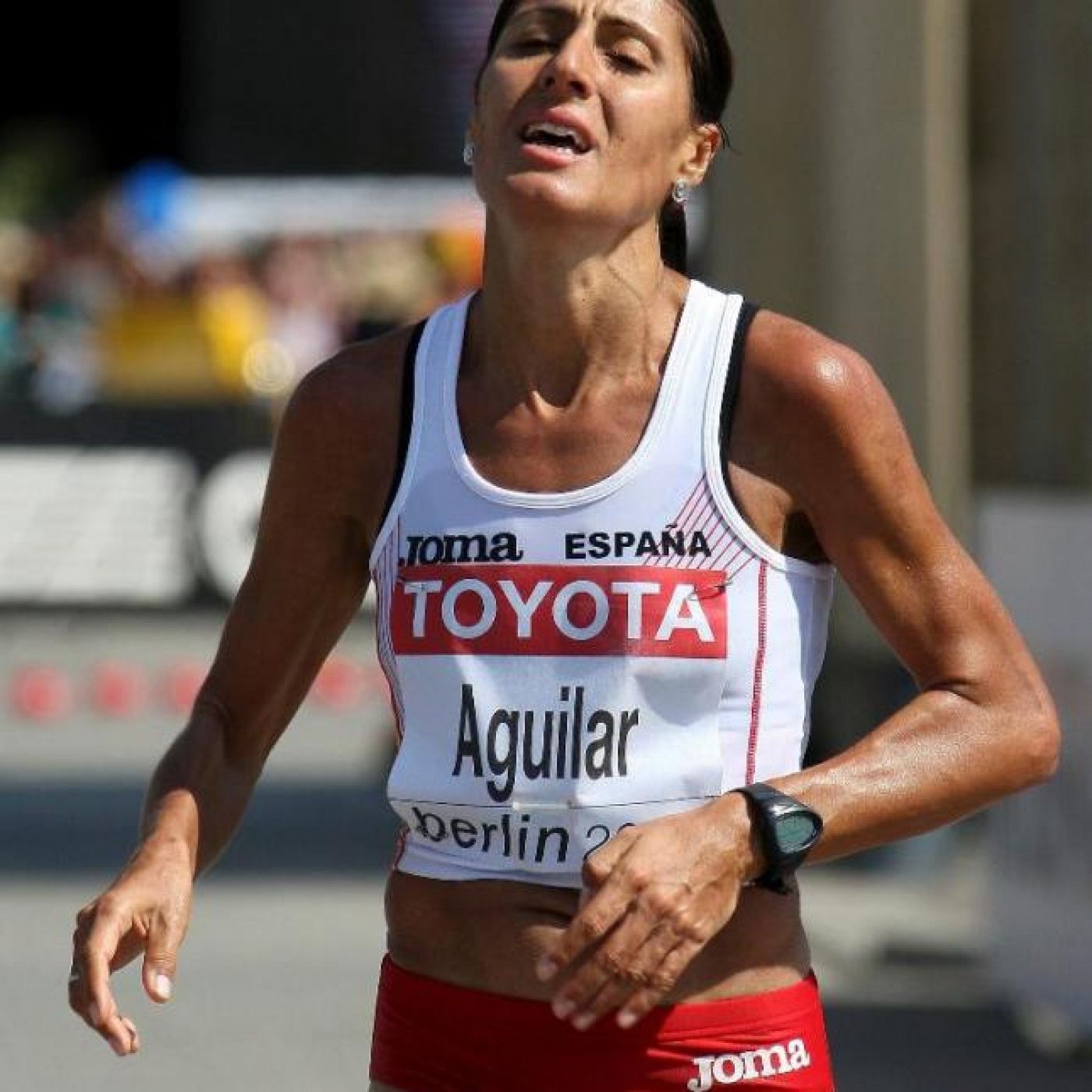 La maratoniana, Alessandra Aguilar
