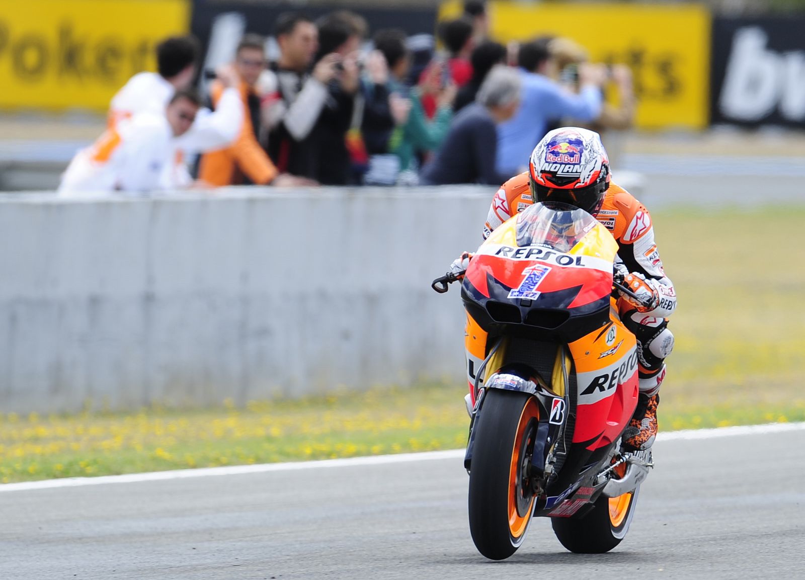 Casey Stoner se ha impuesto en el circuito de Jerez.