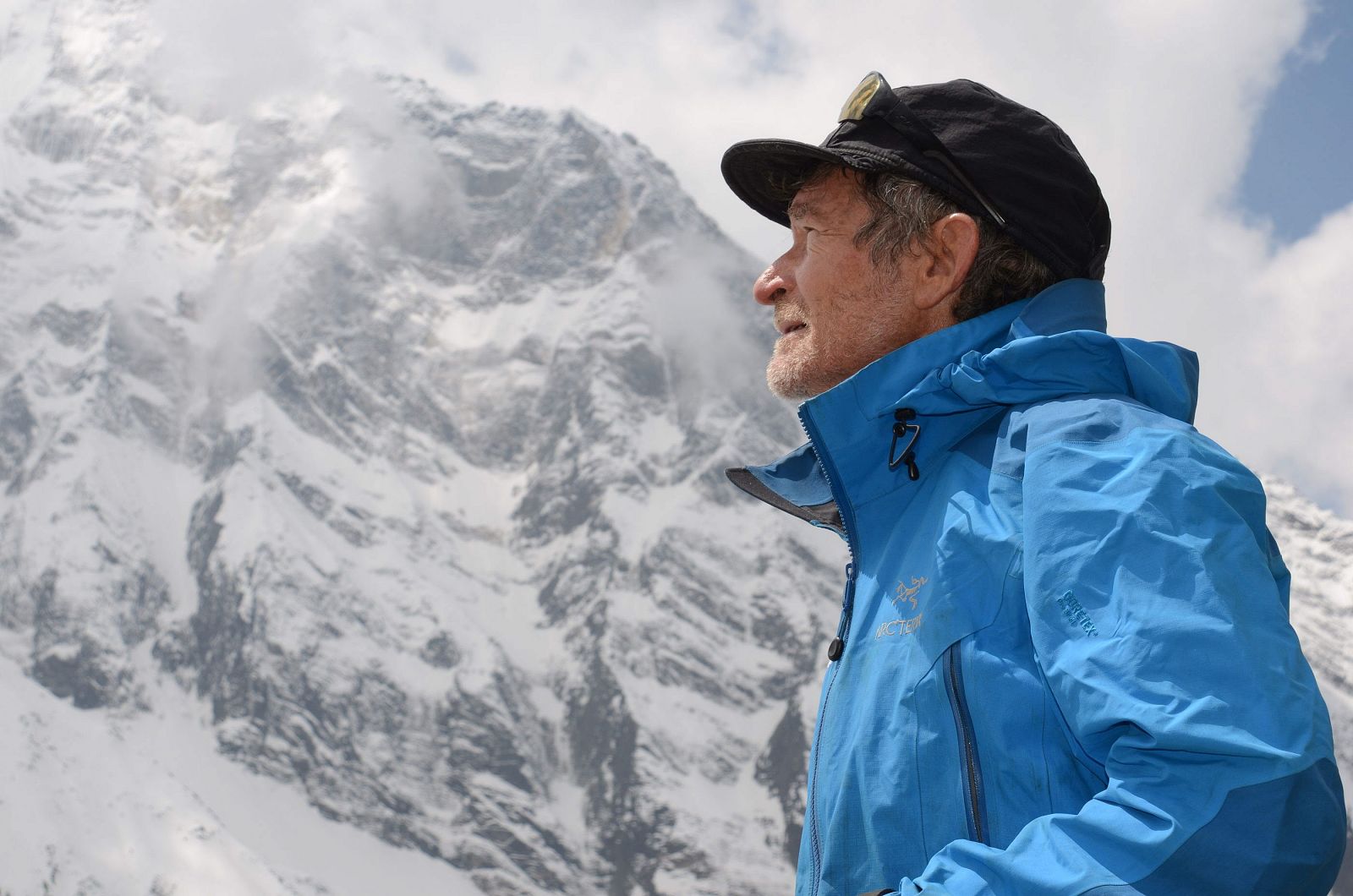 Carlos Soria no subirá finalmente a la cumbre del Annapurna