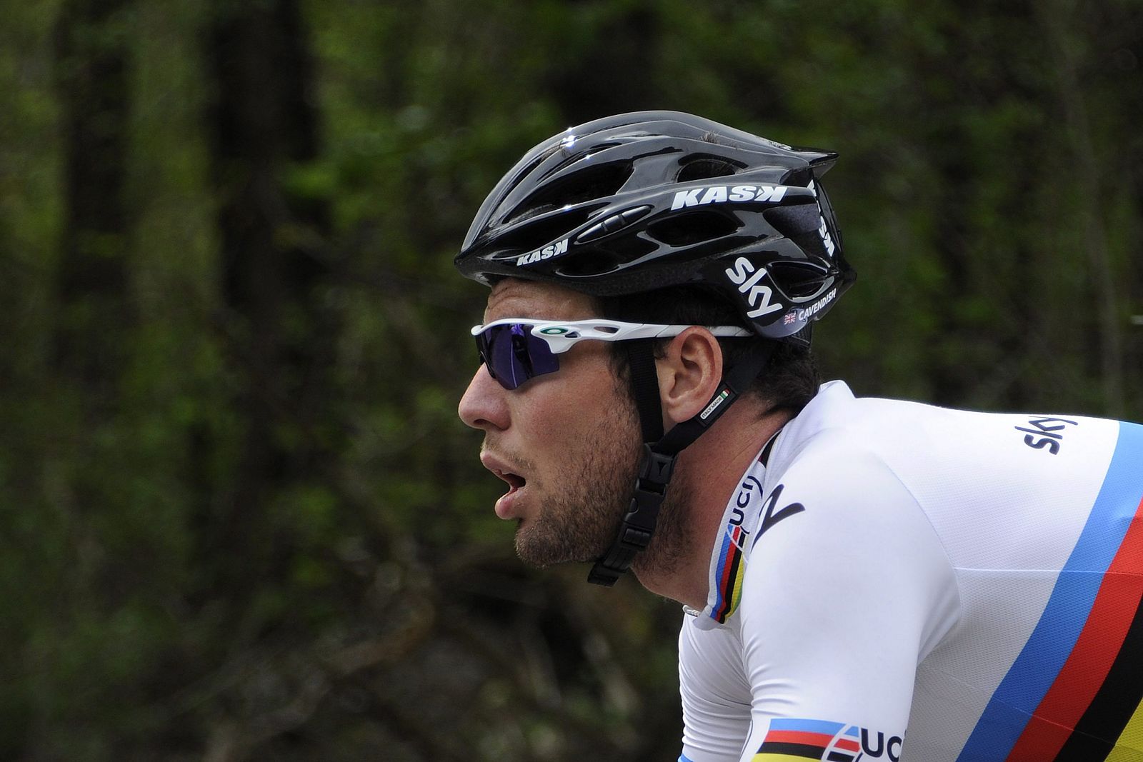 El corredor del Sky Procycling Mark Cavendish luciendo el maillot de campeón del mundo.