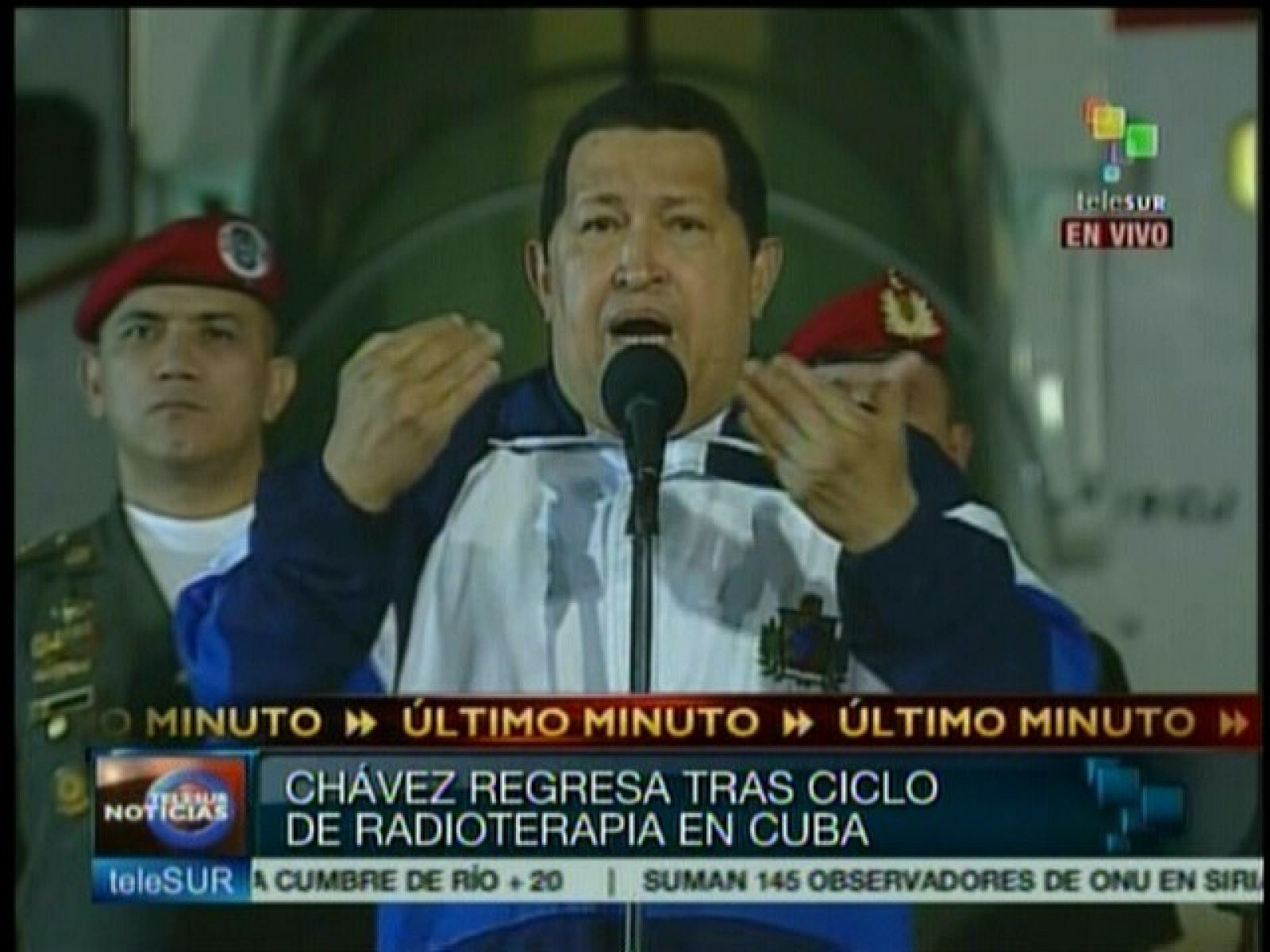 Chávez regresa a Venezuela tras concluir "exitosamente" su tratamiento de radioterapia en Cuba