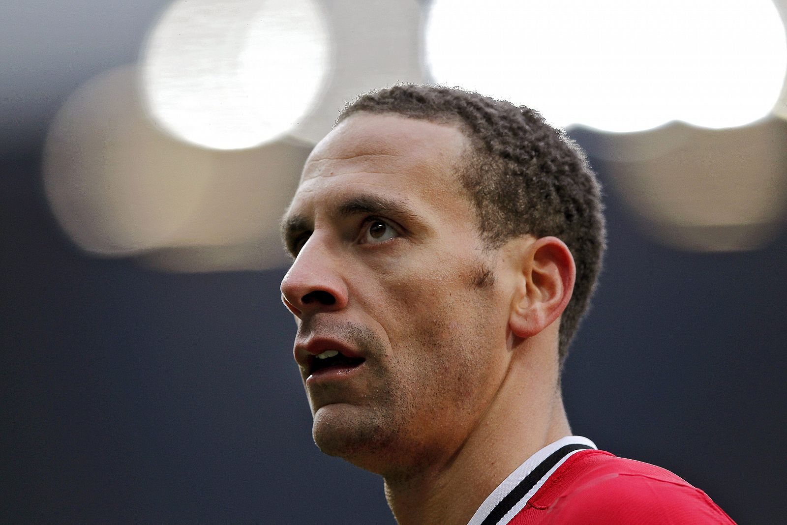 El defensa del Manchester United Rio Ferdinand tampoco disputará esta Eurocopa.