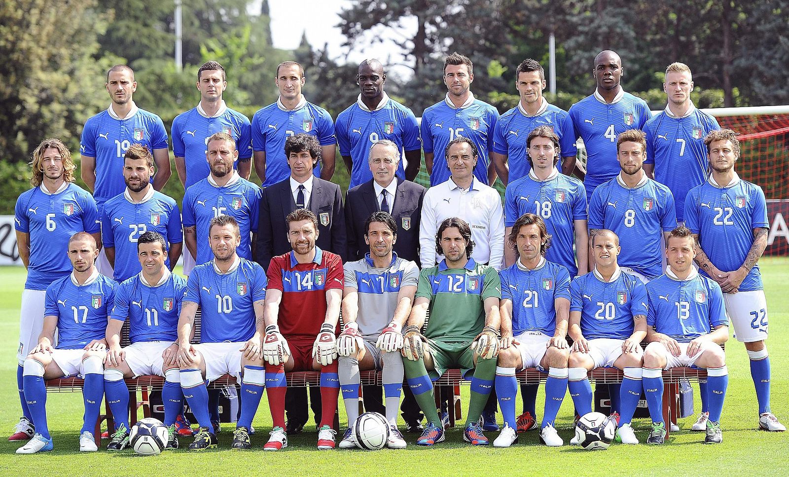 Los componentes de la selección italiana de fútbol que competirán en la Eurocopa 2012