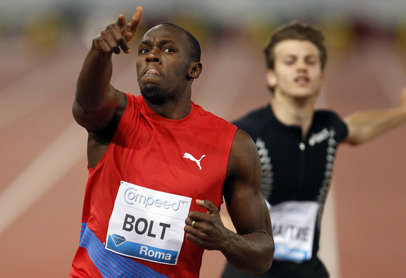 Usain Bolt vuela en Roma.