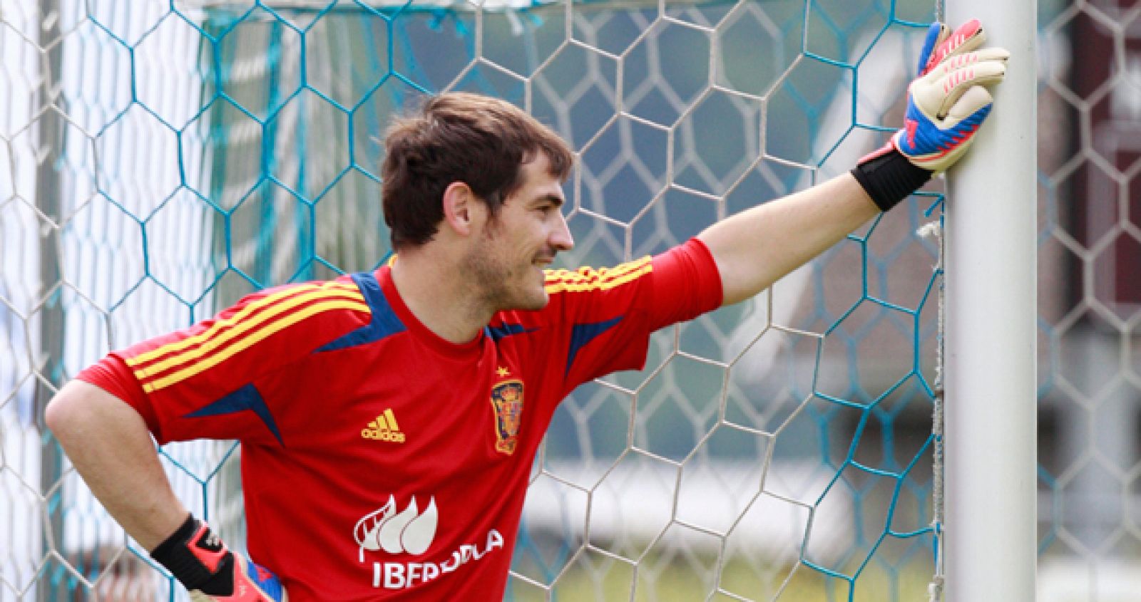 Iker Casillas durante un entrenamiento con la selección española.
