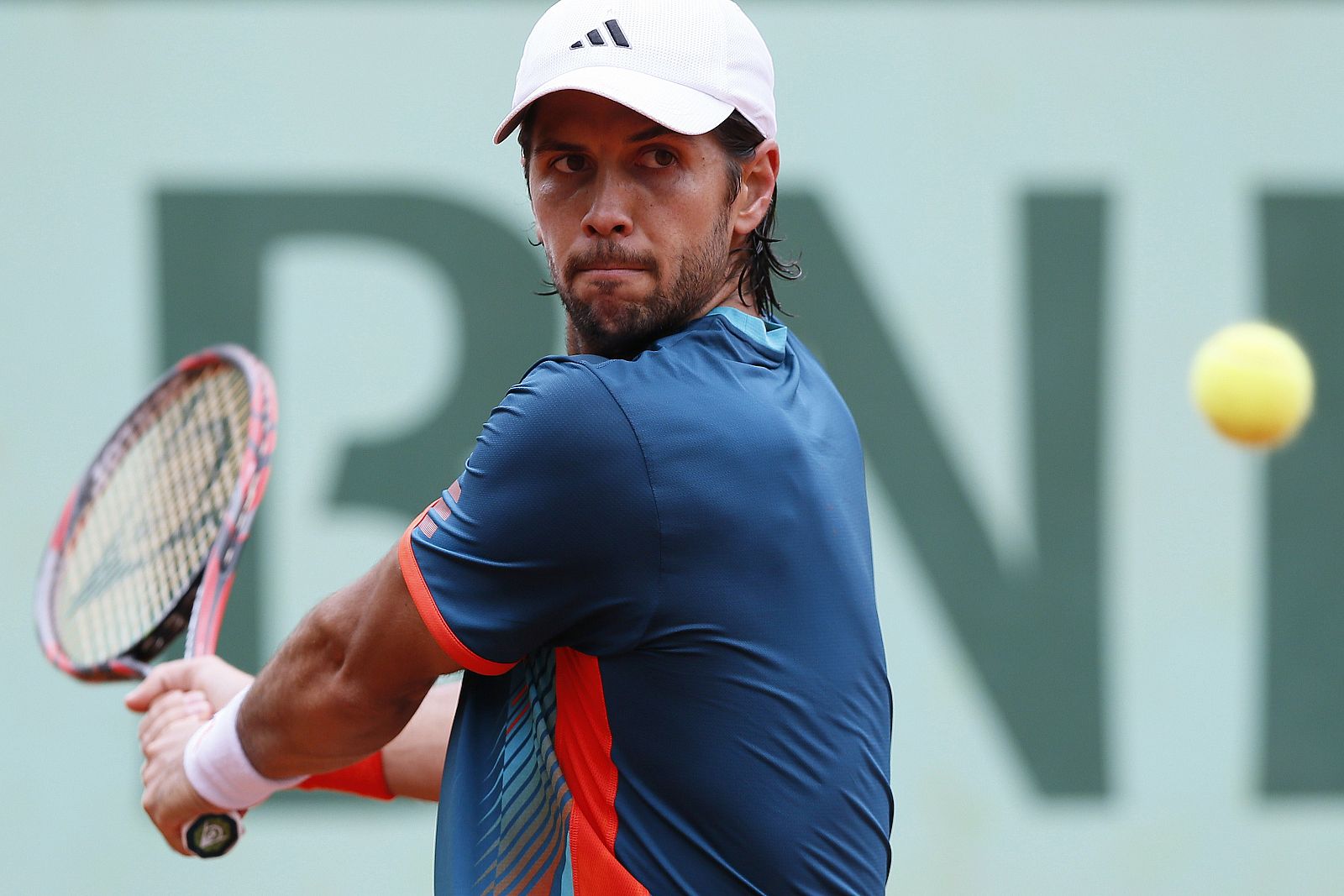 Verdasco devuelve la bola a Seppi.