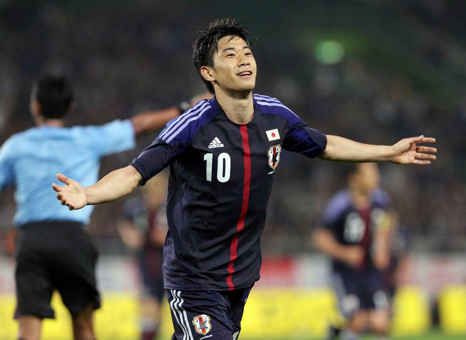 Shinji Kagawa celebra uno de sus goles con la selección japonesa.